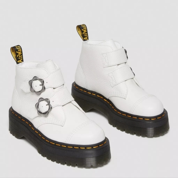 Dr. Martens Devon Flower Buckle Leather Platform Boots Women's 8 - Picture 4 of 12